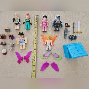 GUC Roblox Colorful Action Figure Set for Kids With Accessories